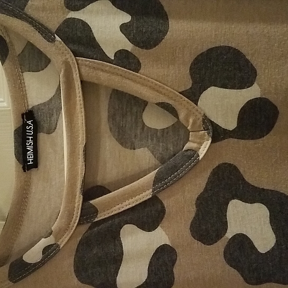 Leopard Print Top - Picture 2 of 10